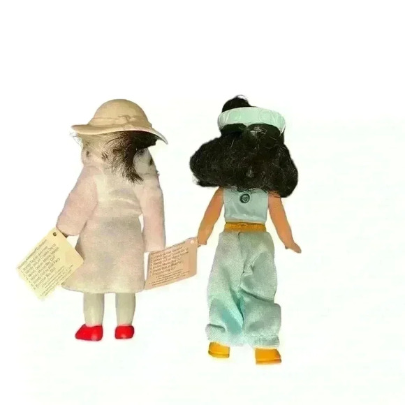 Madame Alexander Wendy dolls as Cruella and Jasmine VTG tiny dolls measuring <6” - Picture 4 of 4
